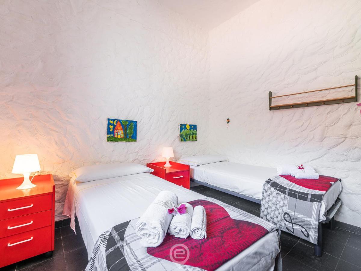 House Eleonora Villa Cala Sapone ภายนอก รูปภาพ